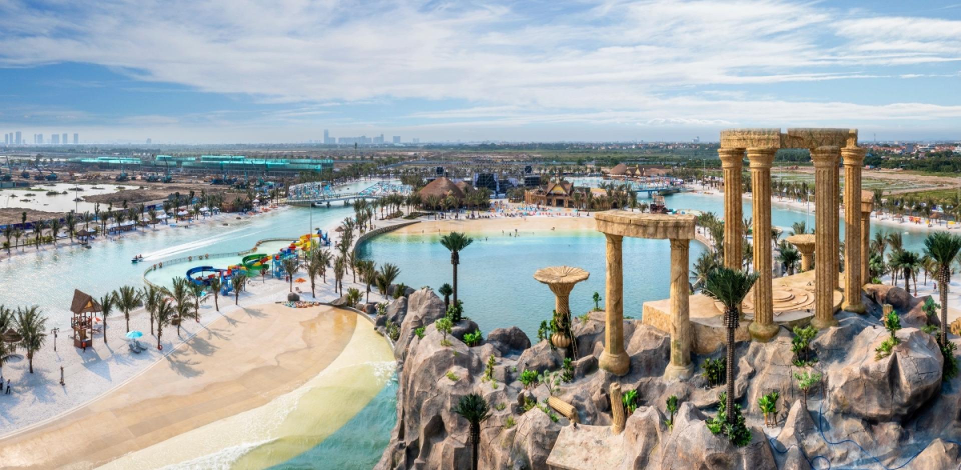 "Check-in" tổ hợp biển tạo sóng lớn bậc nhất thế giới trước ngày khai trương